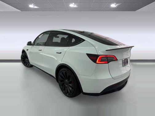 2024 Tesla Model Y Performance Dual Motor All-Wheel Drive