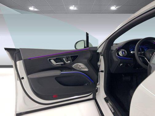 Polar White 2026 Mercedes-Benz EQS 450 4MATIC