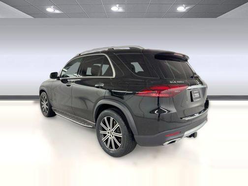 Obsidian Black Metallic 2025 Mercedes-Benz GLE 450e 4MATIC