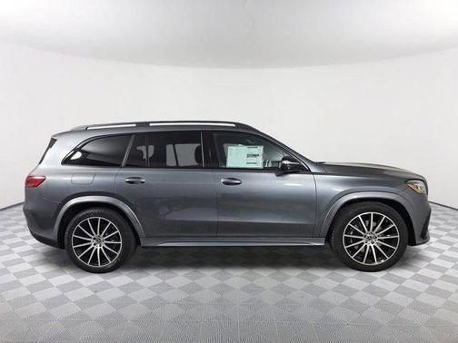2025 Mercedes-Benz GLS 450 4MATIC
