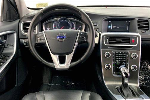 2016 Volvo V60 T5 Drive-E Premier