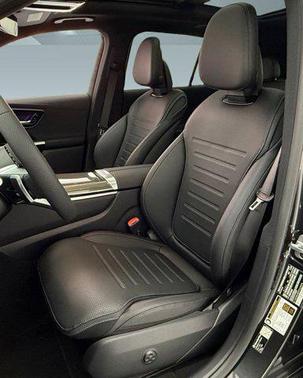 2026 Mercedes-Benz GLC 300 Base