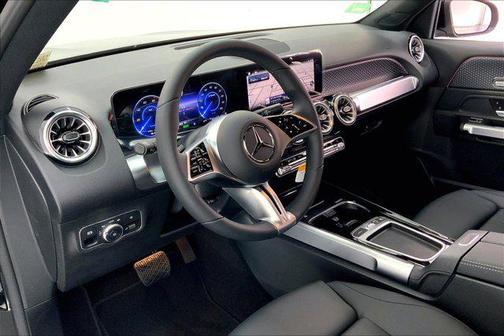 2025 Mercedes-Benz EQB 250 Base