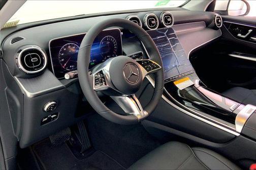 2025 Mercedes-Benz GLC 350e Base