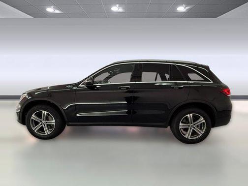 Black 2022 Mercedes-Benz GLC 300 Base