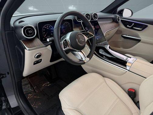 2025 Mercedes-Benz GLC 300 Base