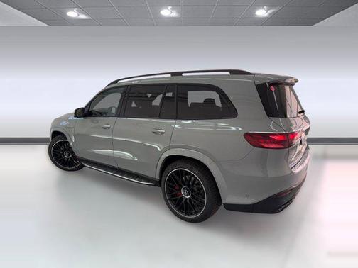 2026 Mercedes-Benz AMG GLS 63 Base