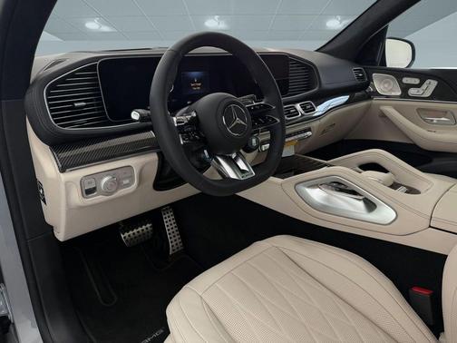 MANUFAKTUR Alpine Grey 2026 Mercedes-Benz AMG GLS 63 Base