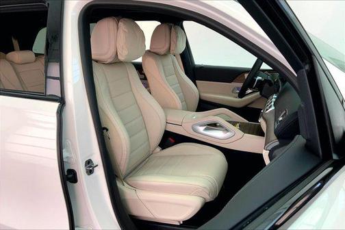 2025 Mercedes-Benz GLS 580 4MATIC