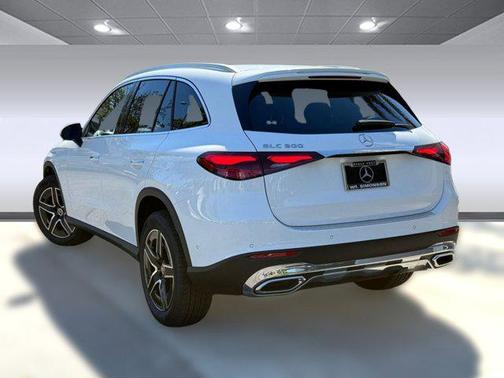 2026 Mercedes-Benz GLC 300 Base