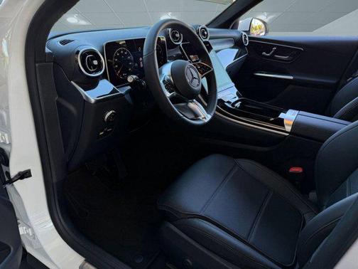 2026 Mercedes-Benz GLC 300 Base