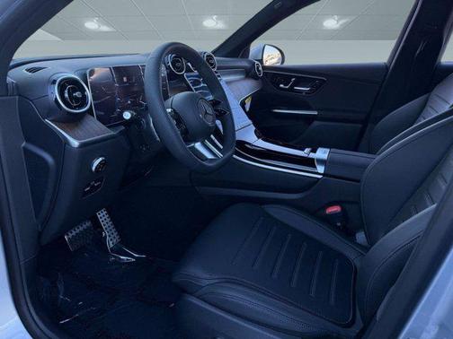 2025 Mercedes-Benz GLC 350e Base