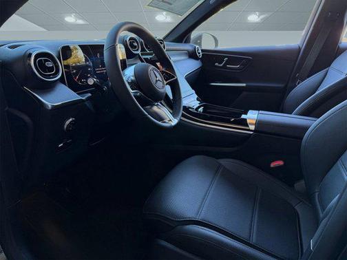 2026 Mercedes-Benz GLC 300 Base