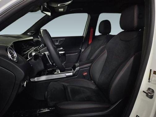 2025 Mercedes-Benz AMG GLB 35 4MATIC