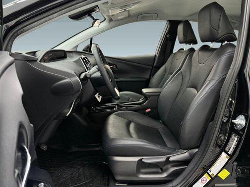 Midnight Black Metallic 2017 Toyota Prius Three Touring