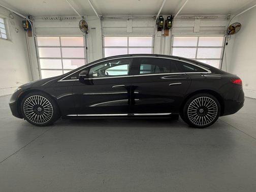Obsidian Black Metallic 2023 Mercedes-Benz EQS 450 4MATIC