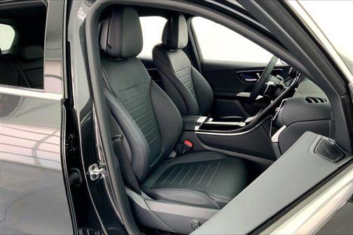 2025 Mercedes-Benz GLC 350e Base