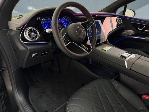 MANUFAKTUR exclusive graphite grey magno 2026 Mercedes-Benz EQS 580 4MATIC