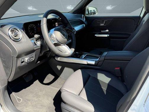 2026 Mercedes-Benz GLB 250 Base