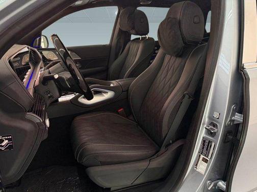 2025 Mercedes-Benz Maybach GLS 600 4MATIC