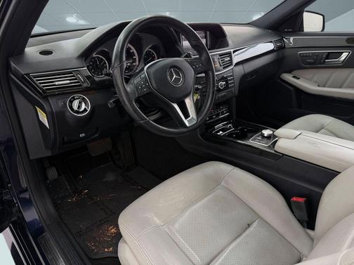 Cavansite Blue Metallic 2013 Mercedes-Benz E-Class E 350 Luxury