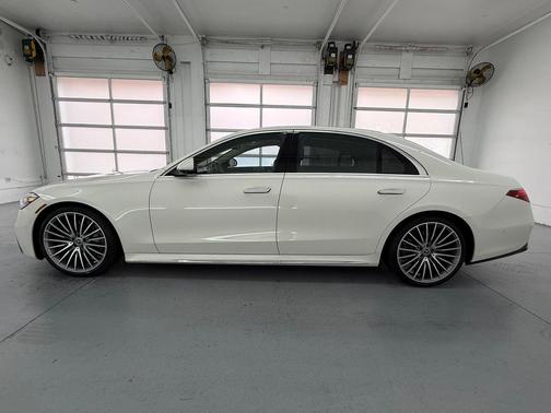 MANUFAKTUR exclusive diamond white bright 2022 Mercedes-Benz S-Class 4MATIC