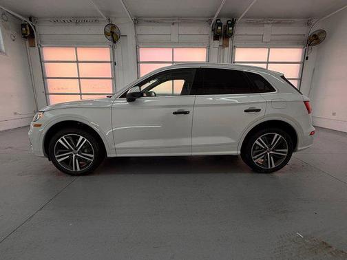 2020 Audi Q5 Premium Plus 55 TFSI e quattro S tronic