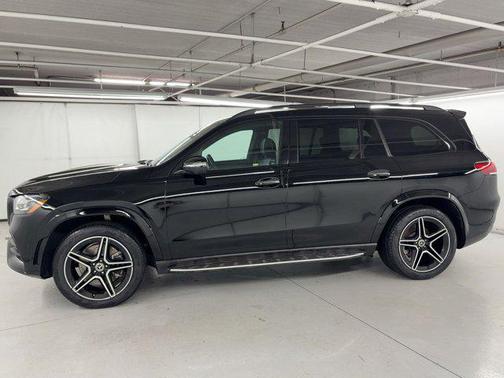 2023 Mercedes-Benz GLS 450 4MATIC