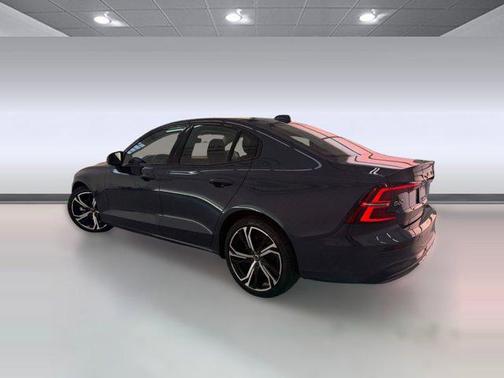 2025 Volvo S60 B5 Core