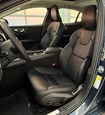 2025 Volvo S60 B5 Core