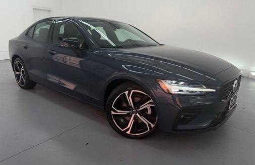 2025 Volvo S60 B5 Core