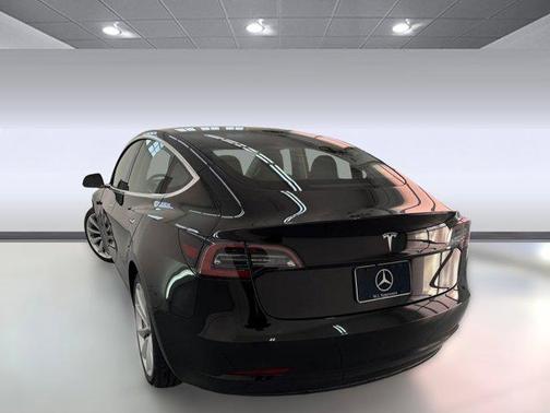 2020 Tesla Model 3 Standard Range