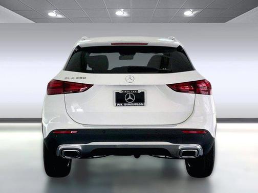 2025 Mercedes-Benz GLA 250 Base