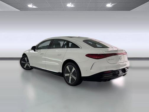Polar White 2026 Mercedes-Benz EQS 450 4MATIC