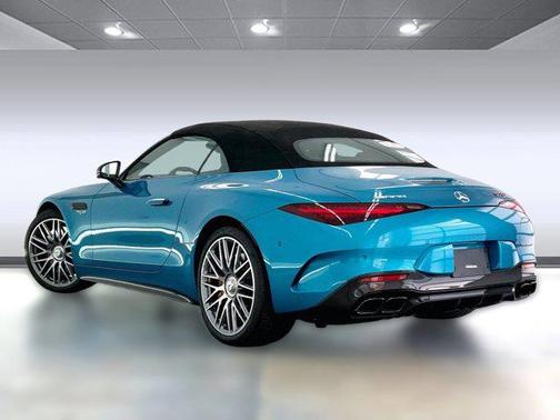 2025 Mercedes-Benz AMG SL 63 Base