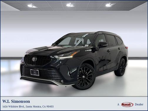 Celestial Silver Metallic 2021 Toyota Highlander Limited