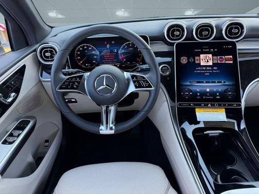 2026 Mercedes-Benz GLC 300 Base