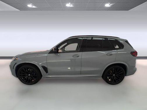 2024 BMW X5 M60i
