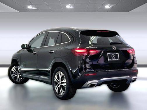 2025 Mercedes-Benz GLA 250 4MATIC