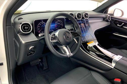 2025 Mercedes-Benz GLC 300 Base