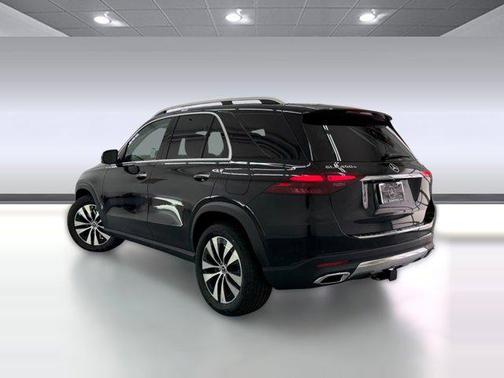 Black 2026 Mercedes-Benz GLE 450e 4MATIC