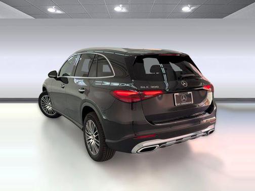 2026 Mercedes-Benz GLC 300 Base