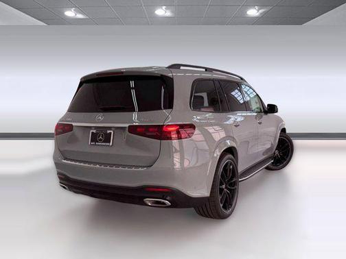 2026 Mercedes-Benz GLS 580 4MATIC