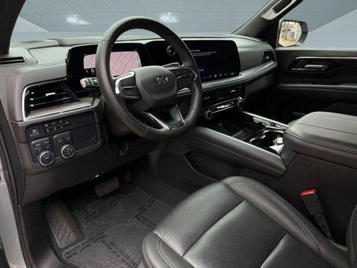 Sterling Gray Metallic 2025 Chevrolet Suburban 4WD Z71