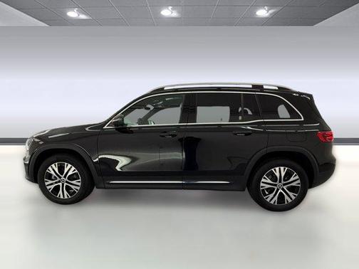 Night Black 2026 Mercedes-Benz GLB 250 Base