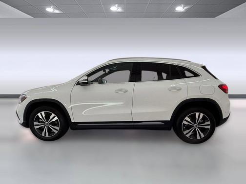 Polar White 2025 Mercedes-Benz GLA 250 4MATIC