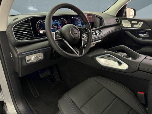 MANUFAKTUR Alpine Grey 2026 Mercedes-Benz GLS 450 4MATIC