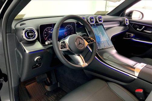 2025 Mercedes-Benz GLC 300 4MATIC