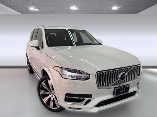 2022 Volvo XC90 T6 Inscription
