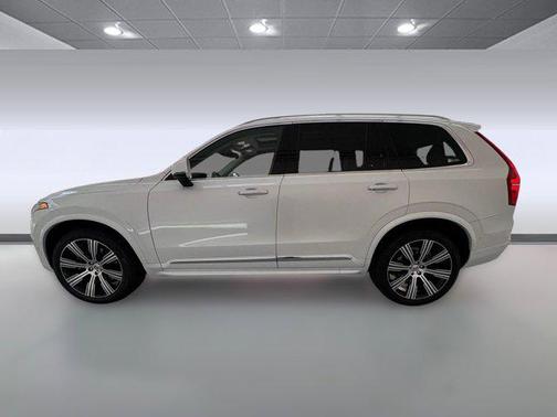 2022 Volvo XC90 T6 Inscription